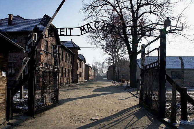 Auschwitz-Birkenau and Salt Mine Full day tour - Why this Auschwitz and Salt Mine day trip works from Krakow