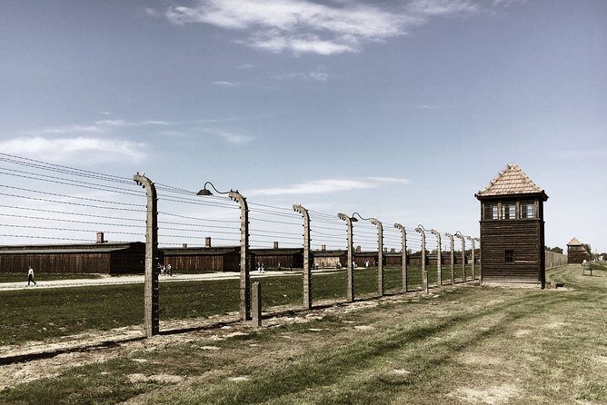 Auschwitz Birkenau: Complete Private Tour - What the 6–7 Hour Schedule Feels Like in Real Time