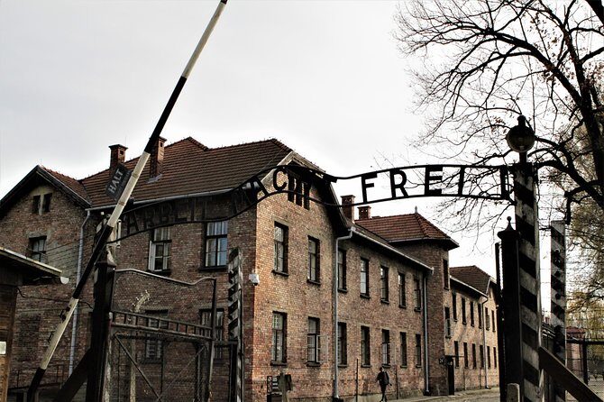 Auschwitz & Birkenau English guided tour by private transport from Katowice - Private Transport Value: What You’re Actually Paying For