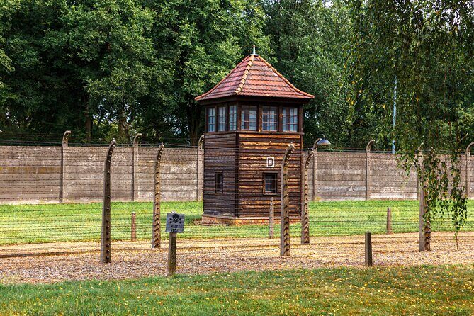 Auschwitz-Birkenau: Fast-Track Ticket & Guided Tour No Transfers - Shuttle between the sites, but not transport to/from everything