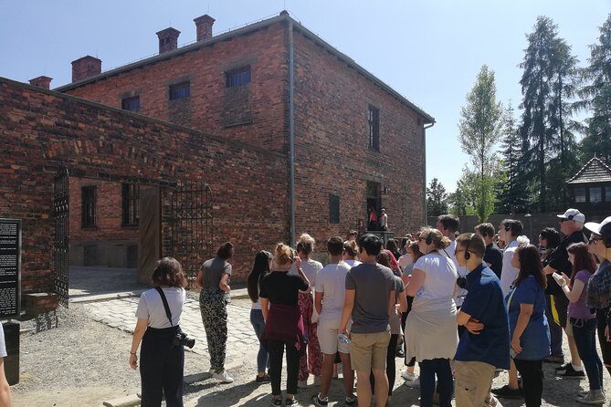 Auschwitz-Birkenau: Fast-Track Ticket & Guided Tour No Transfers - Auschwitz I: the museum visit and why the guide matters