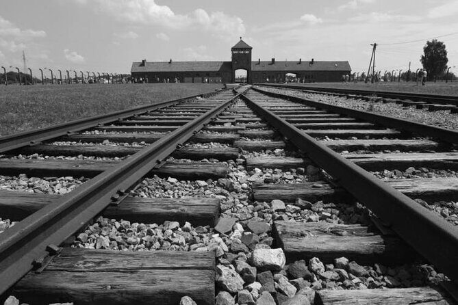 Auschwitz Birkenau Guided Tour/Skip The Line/PickUp/Guide ENG - Door-to-Door Minivan Transport and Group Size: comfortable, but not slow