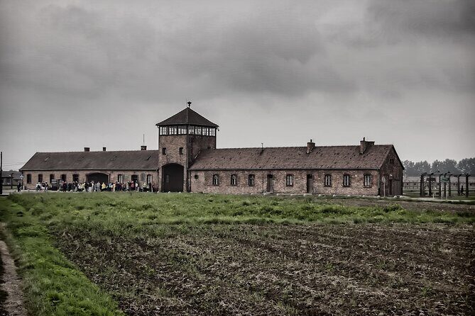 Auschwitz - Birkenau Private, 6-hr Study Tour - Door-to-door logistics: getting there without making it harder