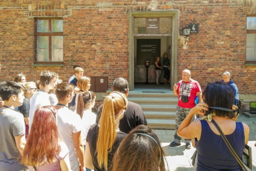 Auschwitz-Birkenau: Skip-the-Line Ticket and Guided Tour - Skip the Line: Auschwitz I Entrance Done the Practical Way
