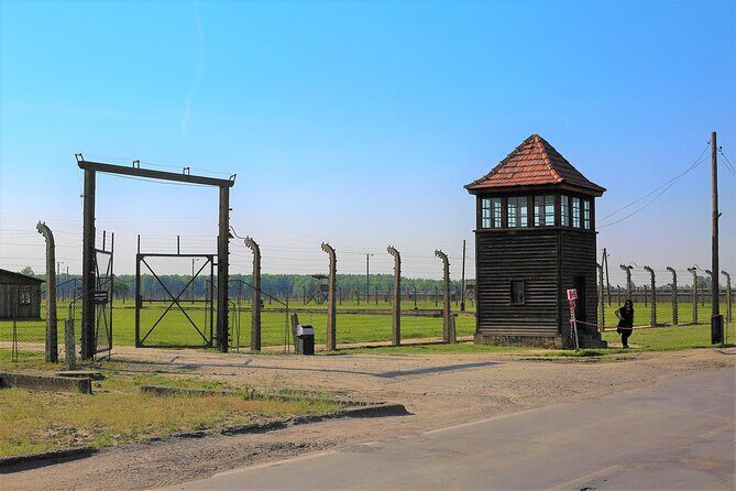 Auschwitz-Birkenau Tour with Private Transport Altenative Tour - Private Transport Between Krakow and Auschwitz: Why It Matters