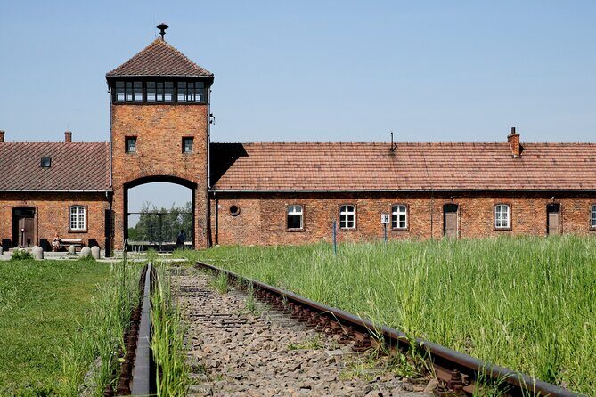 Auschwitz - Birkenau Tour with Private Transport from Krakow - Private transport from Krakow: why it matters for Auschwitz