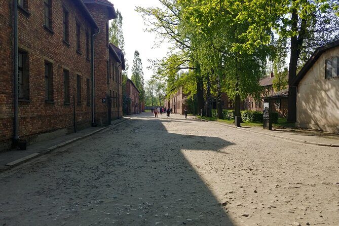 Auschwitz - Birkenau Tour with Private Transport from Krakow - Auschwitz I: what to expect and how to pace yourself