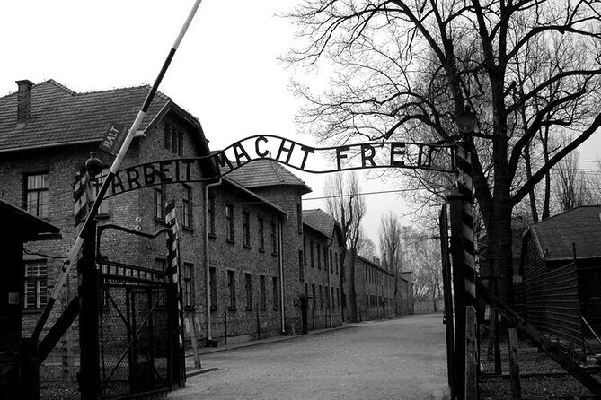 Auschwitz Birkenau Transfer and Guide with Salt Mine Combo Option - Wieliczka Salt Mine: steps down, lift up, and guide-led clarity