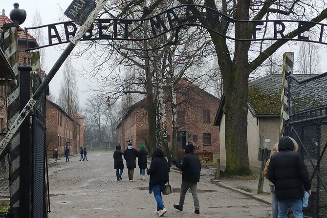 Auschwitz Museum and Salt Mine Tour with Private Transport - Auschwitz-Birkenau and Wieliczka in one day: why this combo works