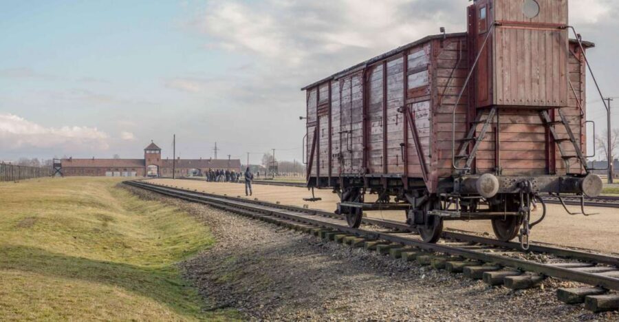 From Krakow: Auschwitz-Birkenau Full-Day Guided Tour - Birkenau guided tour: what you should focus on during the 1.5 hours