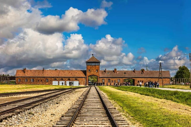 From Krakow: Auschwitz-Birkenau Guided Tour & Transport - The day’s timing: 7.5 hours with a real-world schedule
