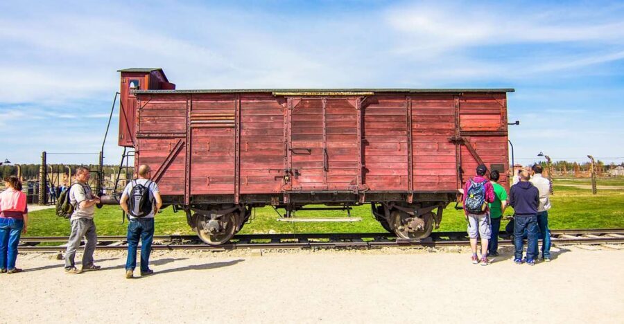 From Krakow: Auschwitz-Birkenau Tour with Transportation - A paper guidebook at Auschwitz and Birkenau: how the self-guided format works