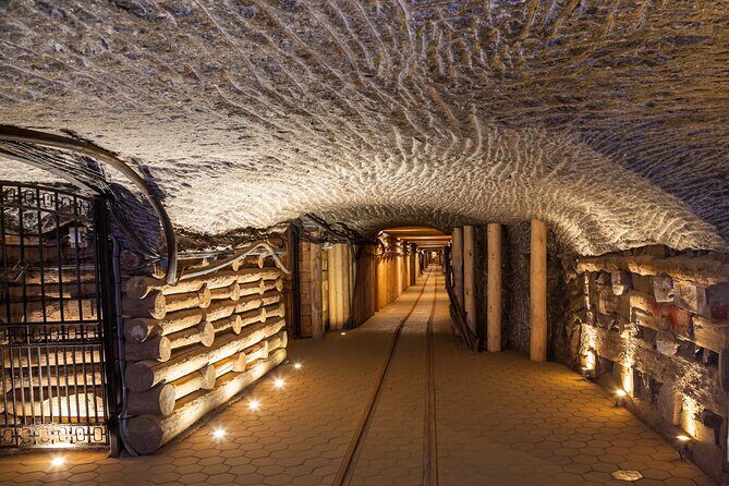From Krakow: Auschwitz & Wieliczka Salt Mine Guided Tour - Getting From Krakow: Pickup Windows, Timing Changes, and a Morning Reality Check