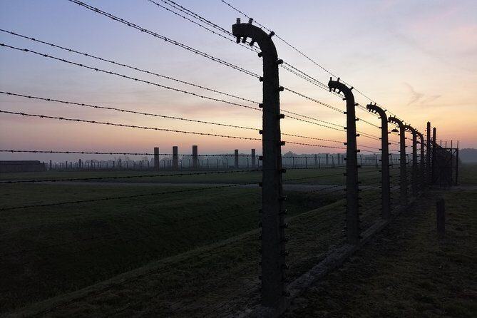 From Warsaw Auschwitz and Krakow one day tour by train with pick up and drop off - Auschwitz-Birkenau: how the guided time actually feels