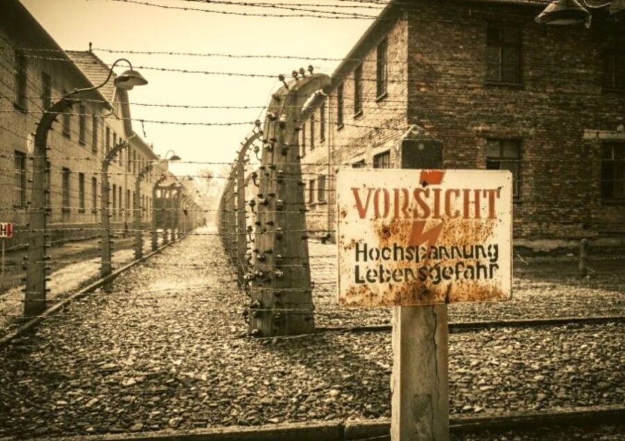 From Warsaw: Auschwitz-Birkenau Small Group Tour with Lunch - A long day from Warsaw: why the schedule matters