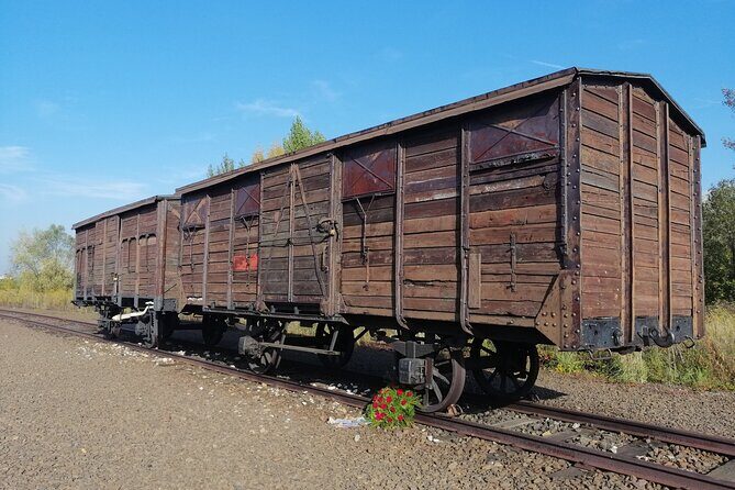Full-Day Tour From Warsaw to Auschwitz (guided) and Krakow by car - The big value factor: guided Auschwitz plus organized transport