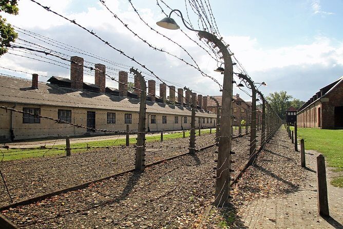 Guided Group Tour to Auschwitz-Birkenau from Krakow - Stop 1 in Oświęcim: a first orientation before the heavier parts