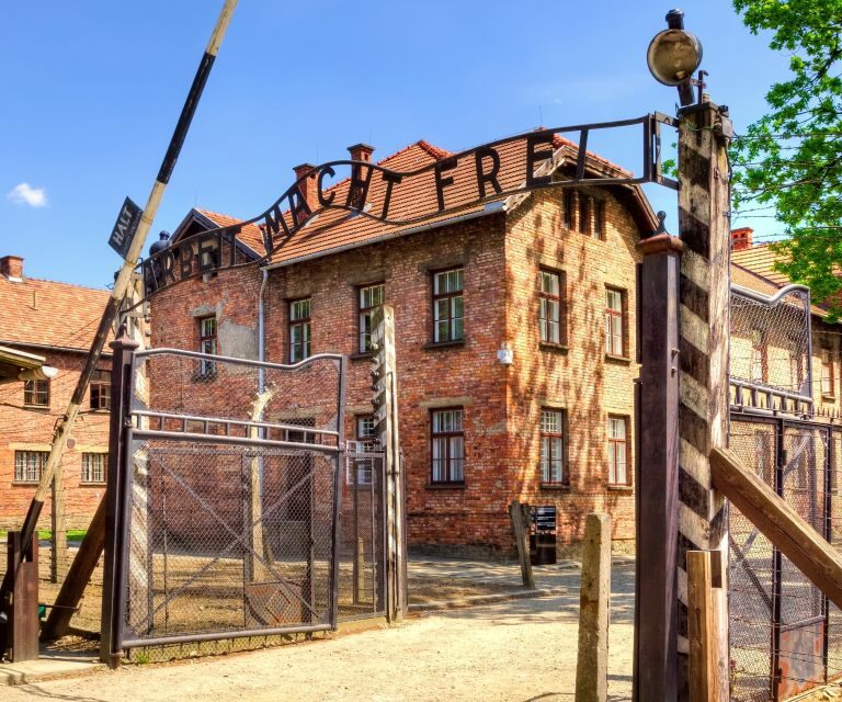 Krakow: Auschwitz-Birkenau and Wieliczka Salt Mine Day Trip - A Hard Day, Well Time-Managed: How 11 Hours Plays Out