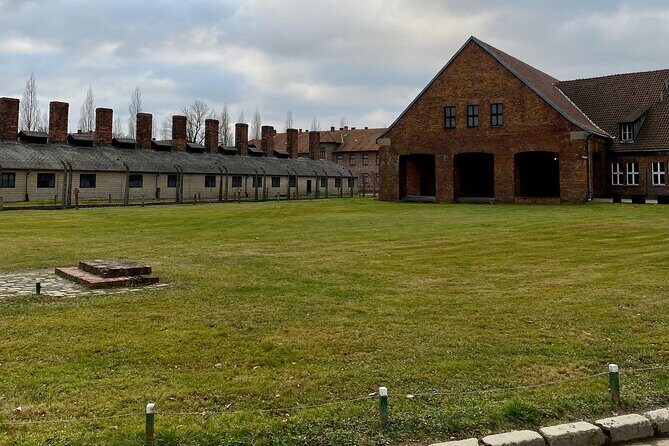 Krakow: Auschwitz-Birkenau Guided Tour & Hotel Pick Up - Timing reality: why this day feels structured (and how to work with it)