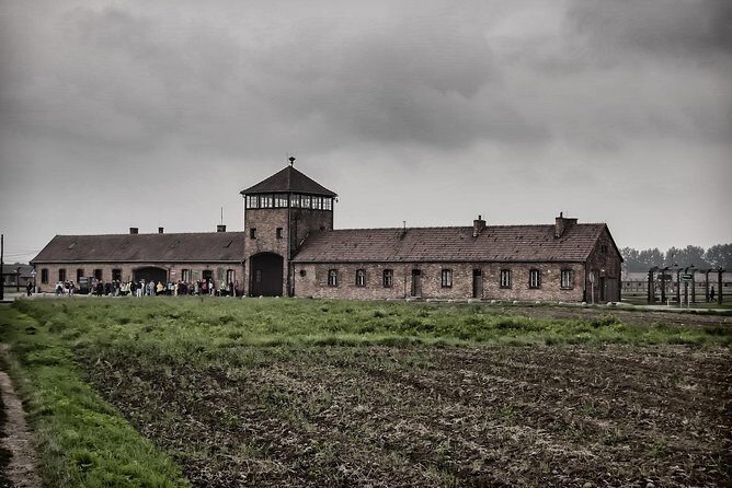 Krakow: Auschwitz-Birkenau Guided Tour with Hotel Transfer - Key things that make this tour worth your time