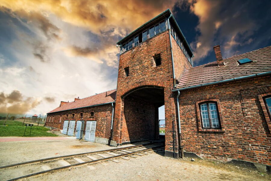 Krakow Auschwitz-Birkenau Memorial Guided Tour Meeting Point - Stop at the pickup point in Krakow: make this easy on yourself