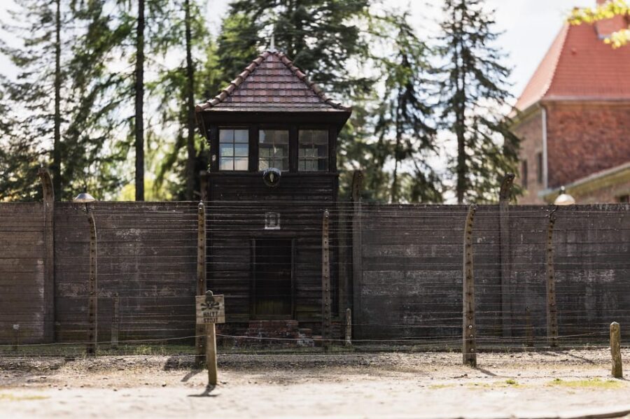 Krakow Auschwitz-Birkenau Memorial Guided Tour Meeting Point - The ride back to Krakow: processing without panicking