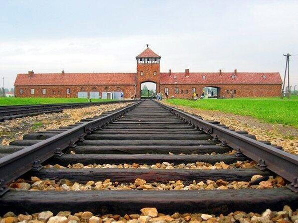 Krakow: Auschwitz-Birkenau Tour & Museum Expert Guide - Key things that make this tour click