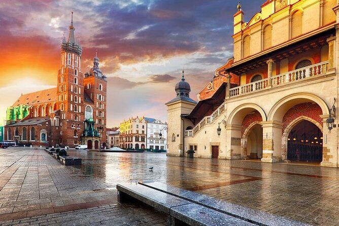 Krakow & Auschwitz day tour from Warsaw by private car with Lunch - Who should book this tour (and who should rethink it)