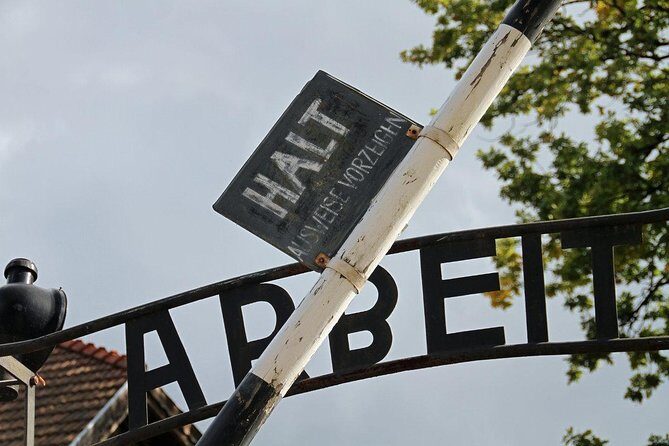 Krakow & Auschwitz day tour from Warsaw by private car with Lunch - How the Krakow stops fit after Auschwitz