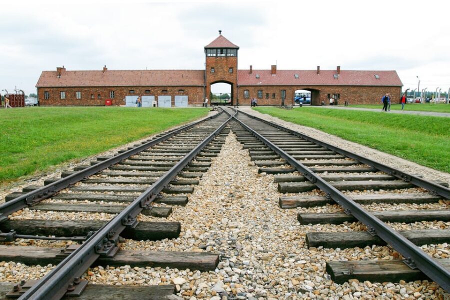 Krakow: Auschwitz & Wieliczka Salt Mine Guided Day Tour - Wieliczka Salt Mine UNESCO tour: salt chapels and long underground walking