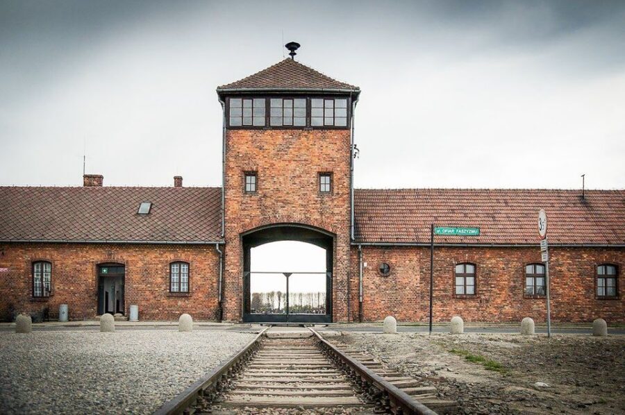 Krakow: Full-Day Auschwitz-Birkenau & Salt Mine Guided Tour - Transport, group size, and what you’re really paying for