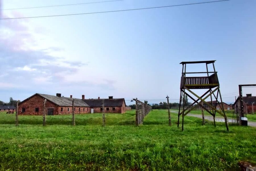 Krakow: Last Minute Auschwitz-Birkenau Guided Tour - Key things to know before you go