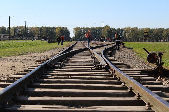 Krakow to Auschwitz-Birkenau: Private Round-Trip Experience - Auschwitz I: how a self-paced visit works in real life