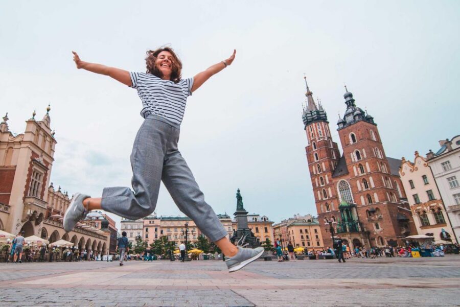 Warsaw to Auschwitz and Krakow Old Town Full-Day Trip by Car - The 11-Hour Auschwitz-Only Option: Best for When You Want Focus