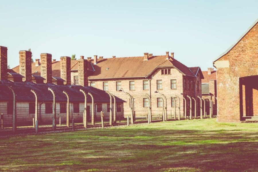 Warsaw to Auschwitz and Krakow Old Town Full-Day Trip by Car - Private Transfers: Why This Adds Real Value